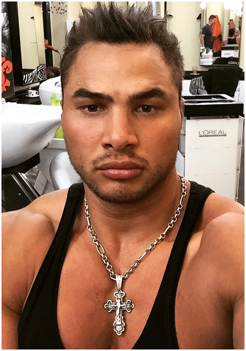 снять парня по вызову