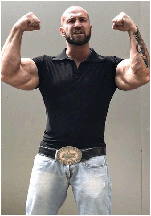 ПАРЕНЬ ПРОСТИТУТ * + СТРИПТИЗ