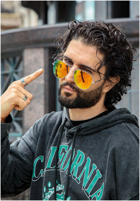 заказ парней по вызову в Москве