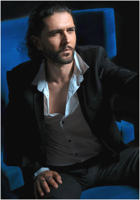 заказать парня в Москве