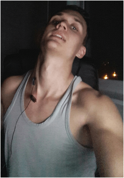 эскорт парней в Москве проституты для семейной пары